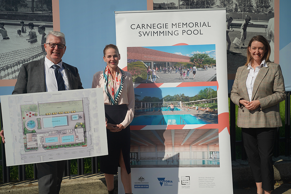 Glen Eira Mayor Cr Jim Magee, Greens candidate for Higgins, Sonya Semmens and Green and candidate for Macnamara Steph Hodgins-May 