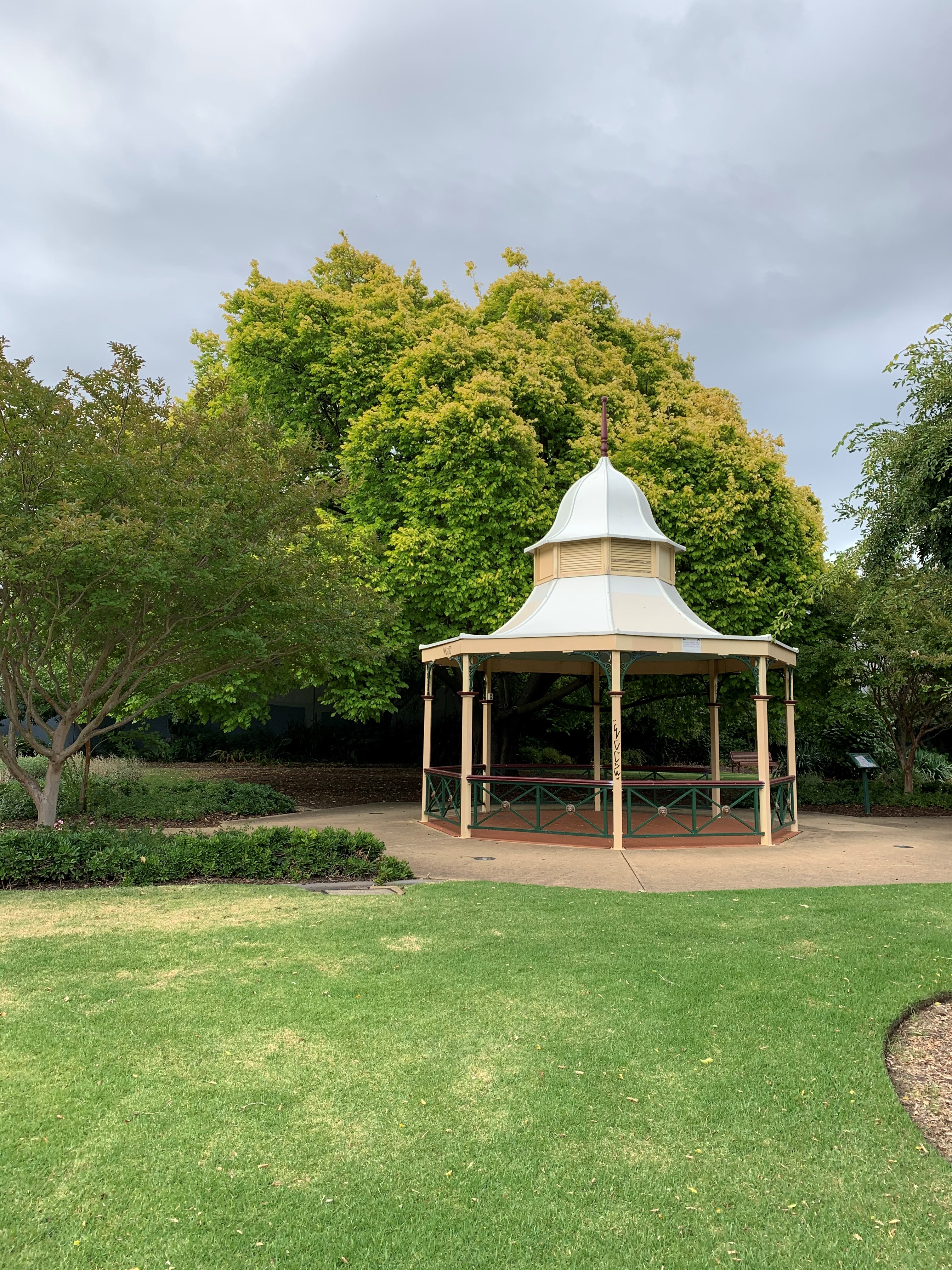 24/CTR/2020 Joyce Park Glen Eira City Council