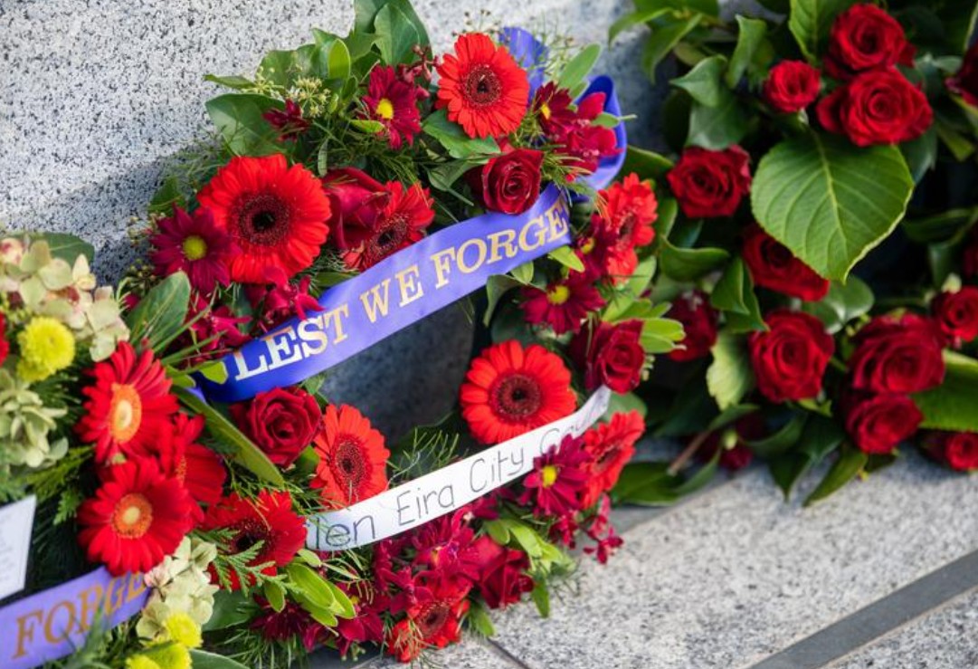 Wreaths laid at Caulfield Park Cenotaph